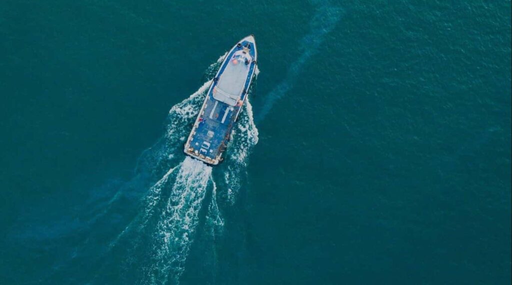 梦见海上航行 | 梦的含义与解析