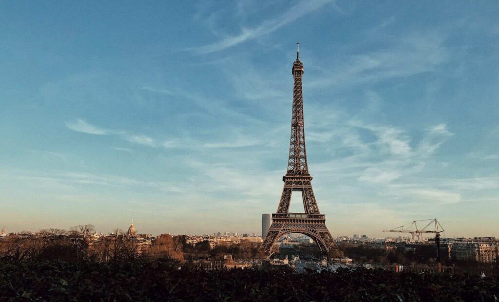 Mimpi tentang menara eiffel | Arti dan makna mimpi