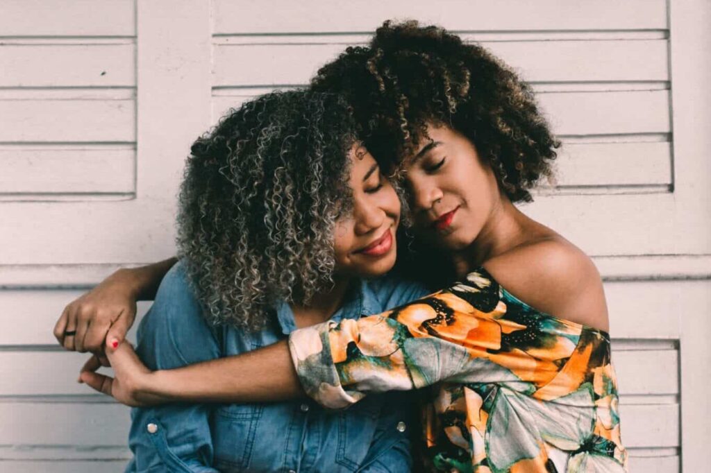 抱擁の夢 | 夢の意味と解釈