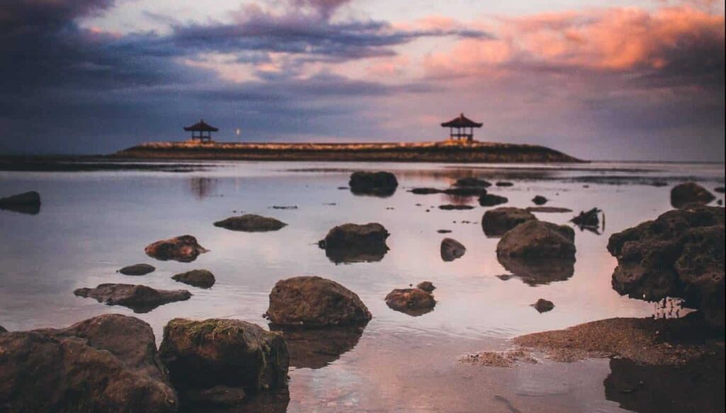 돌에 대한 꿈 | 꿈의 의미와 해석